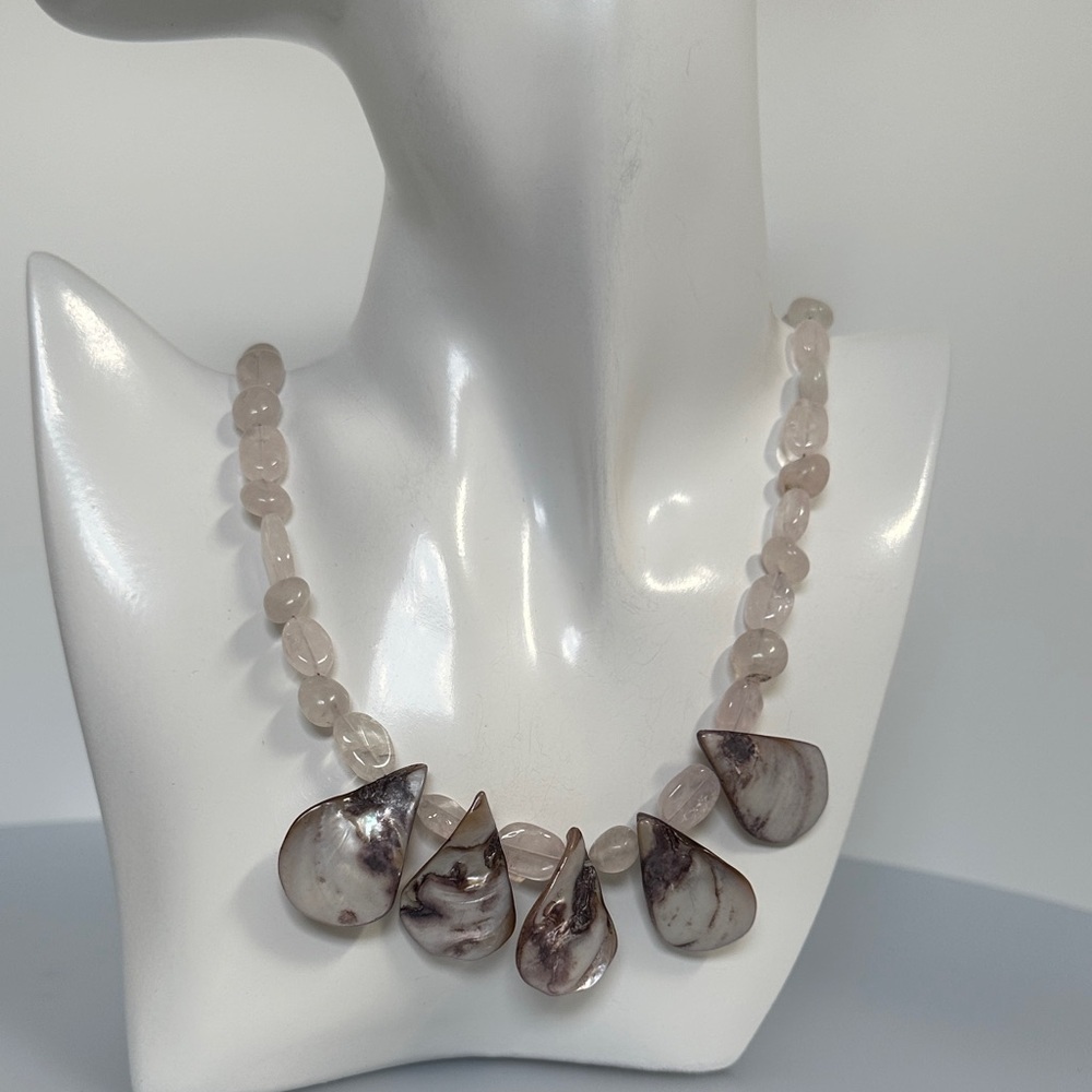 Elegant 925 sterling silver JADE Stone Pearls Necklace